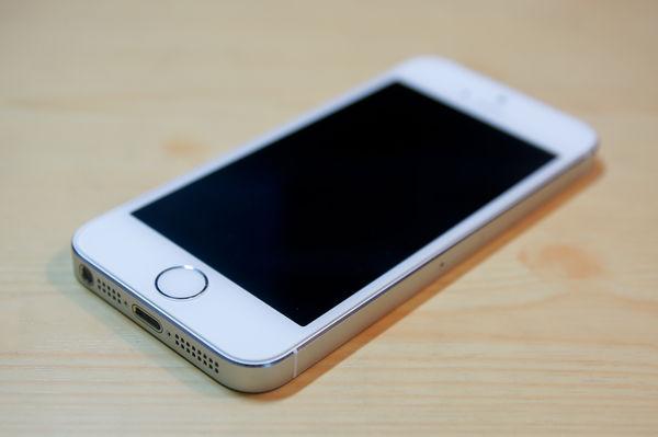 iPhone 7取消16GB，8000塊錢起步，你還買不