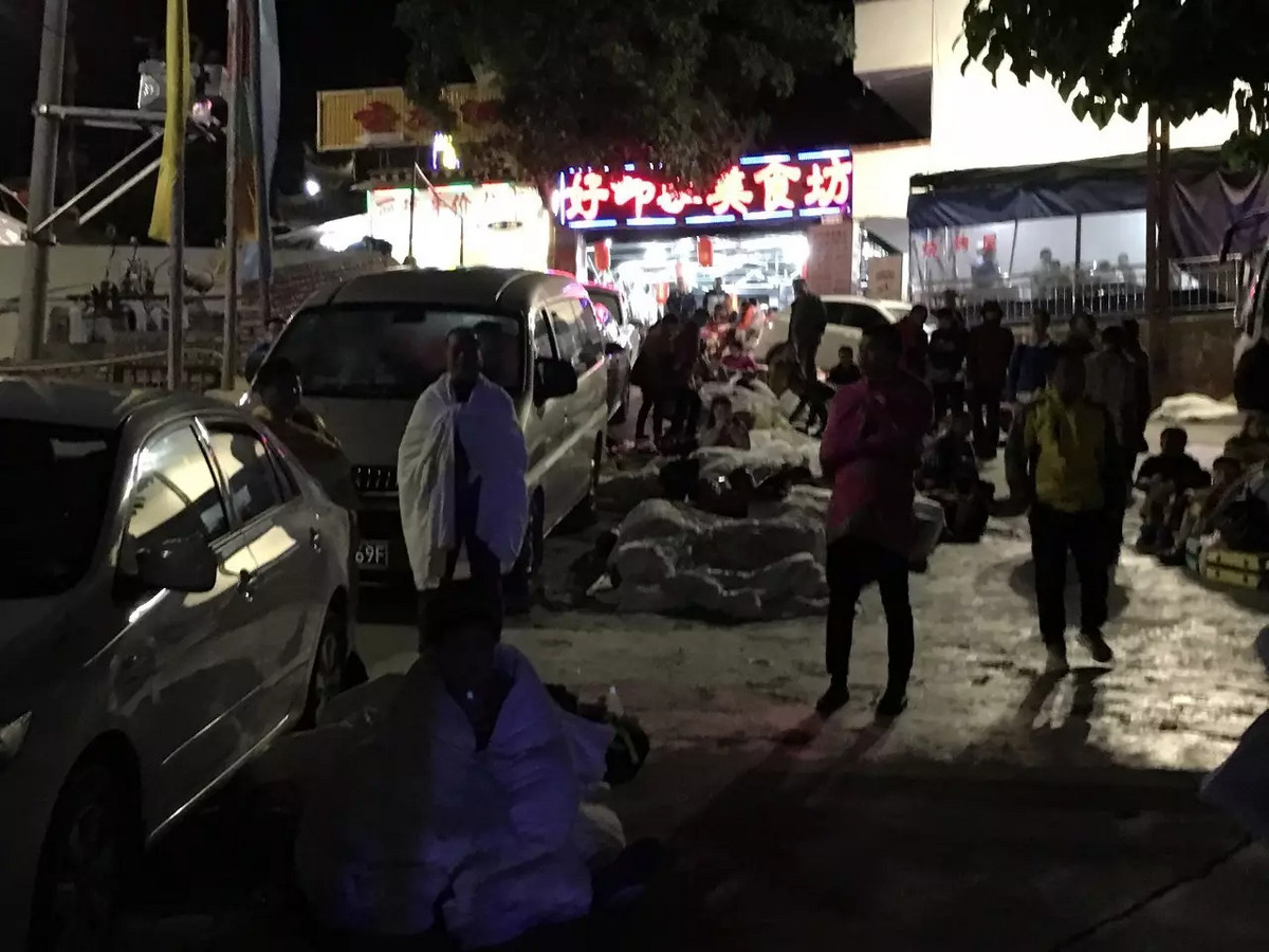 四川九寨溝7.0級地震發(fā)生后，我們在現(xiàn)場找到了4位受災(zāi)群眾